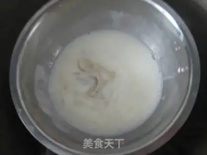 Make Strawberry mousse cake step 1