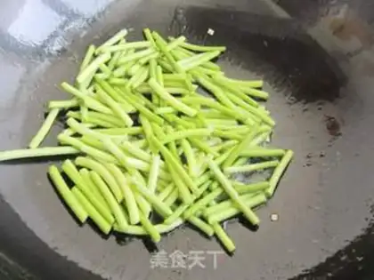 Make Garlic ear meat step 8