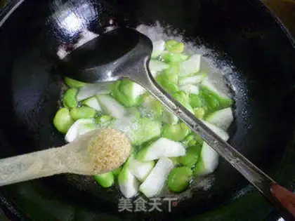 Make The beans are fried at night step 9