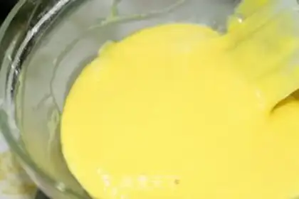 Make Strawberry cake rolls step 2