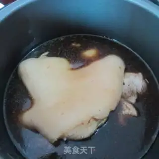 Make The spicy pig hoof step 0