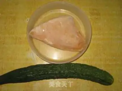 Make cucumber chicken step 0