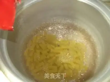 Make Tomato pastry step 1