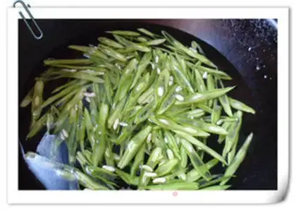 Make radish, egg and rice step 5