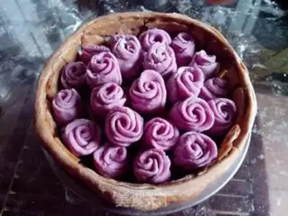 Make Simulate the rose basket step 11