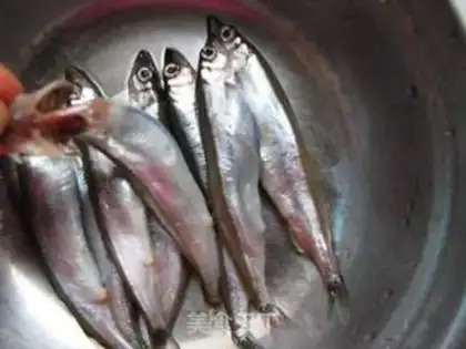 Make The cosmopolitan fish step 1