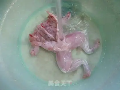 Make White-fried bull frogs step 2