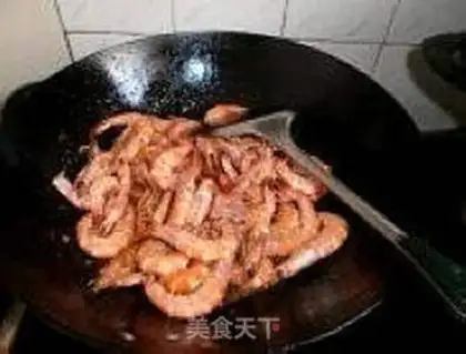 Make Spicy oily shrimp step 2