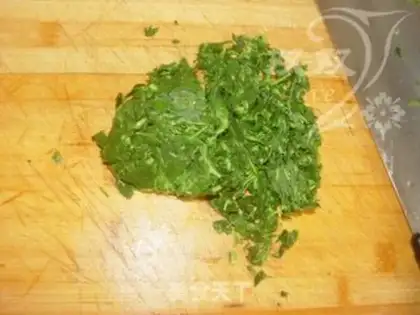 Make Hot noodle box cake step 14