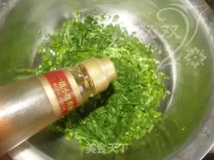 Make Hot noodle box cake step 15