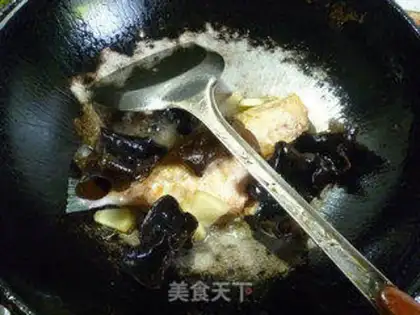 Make Blackwood ears burning rubber fish step 8