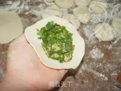 Make Hot noodle box cake step 22