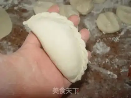 Make Hot noodle box cake step 23
