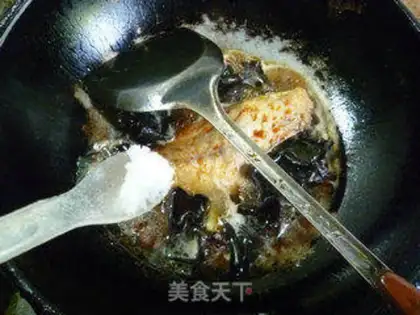 Make Blackwood ears burning rubber fish step 13