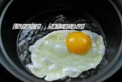 Make Tomato fried egg noodles step 0
