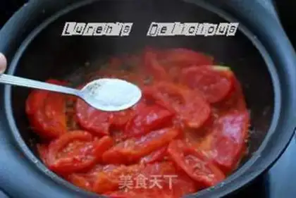 Make Tomato fried egg noodles step 5