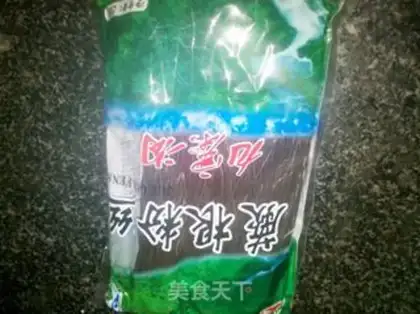 Make Spicy root powder step 1