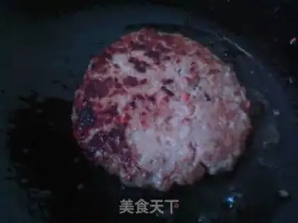 Make A greasy beef sandwich step 3