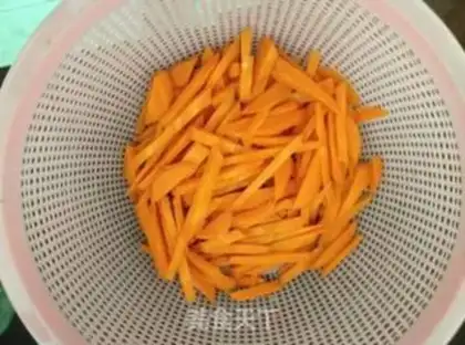 Make Carrot-mucked meat step 2