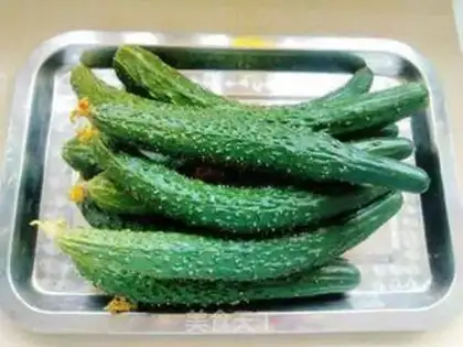 Make The cool cucumber step 0