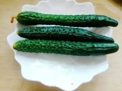 Make The cool cucumber step 1