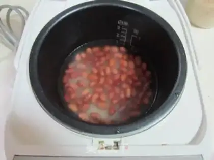 Make Pippi chicken and red beans step 1