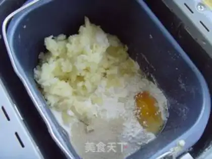 Make Potato rosemary bread step 1
