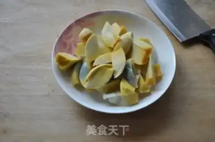 Make A solid egg step 0