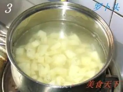 Make Potato mashed with tomatoes step 1
