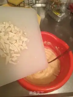 Make Berry chocolate cake step 2