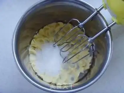 Make Caramel banana tower step 0