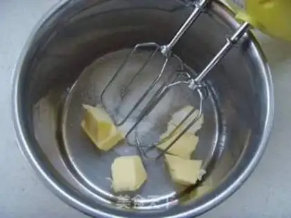 Make Caramel banana tower step 6