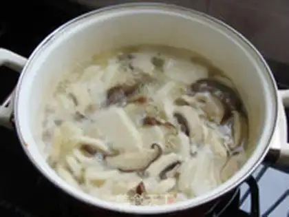 Make Two mushrooms, soup cake step 7