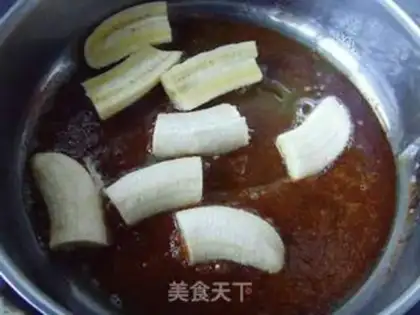 Make Caramel banana tower step 13