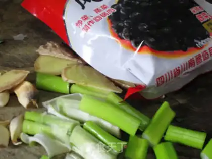 Make Spicy lobster step 5