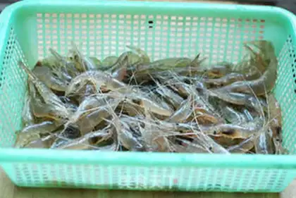 Make Salty rice shrimp step 0