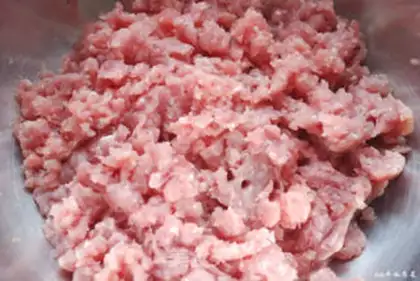 Make Pork fragrance pan paste step 1