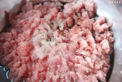 Make Pork fragrance pan paste step 2
