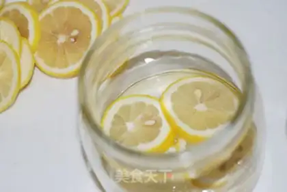 Make Honey lemon tea step 3