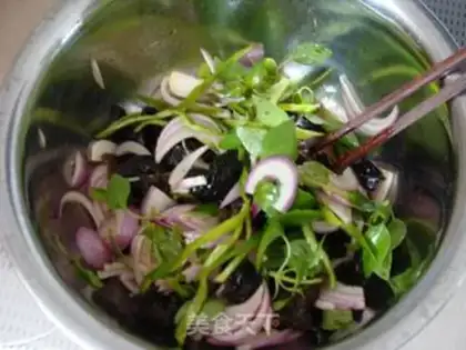 Make A cold onion step 16