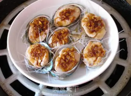 Make Garlic fans steam abalone step 11