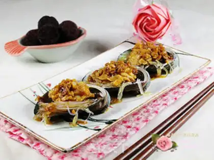Make Garlic fans steam abalone step 13