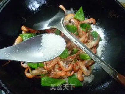 Make Cream pepper and shrimp step 7