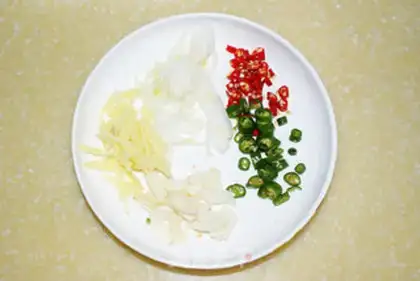 Make Hot-fried flower clams step 2