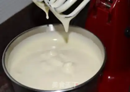 Make Old chicken cake step 1