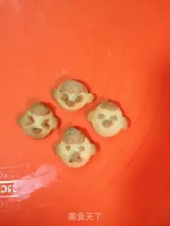 Make Panda cookies step 8