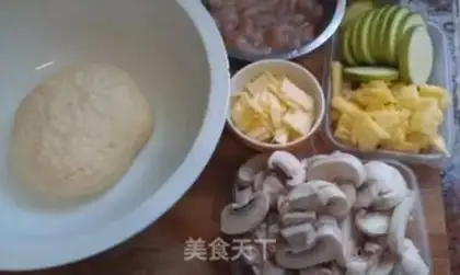 Make Pineapple shrimp pizza step 0