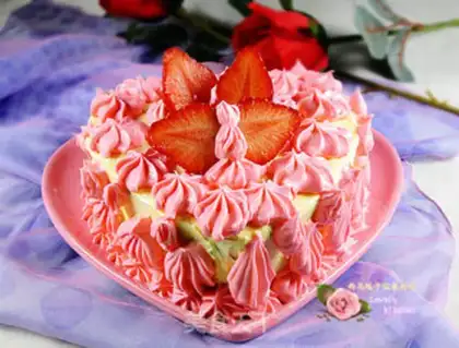 Make Cream cream strawberry cake step 13