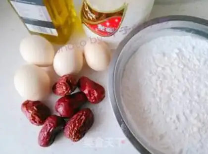 Make Red-tree cake step 0