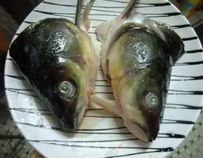 Make Scratch the fish head step 0